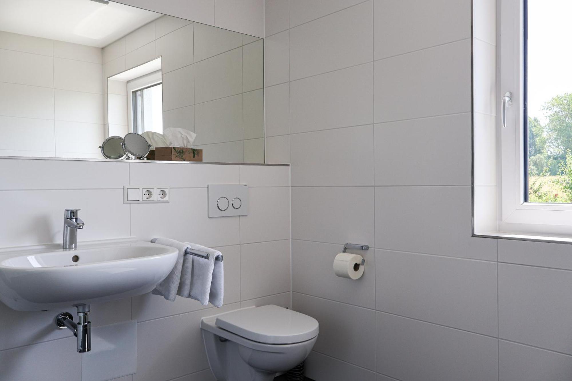 Ferienhaus Seezeichen Wasserburg Ngoại thất bức ảnh